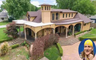 o AJ Hawk's Home