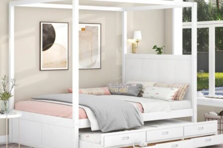 Discover the Elegance and Durability of the Hanhalyn Solid Wood Canopy Bed