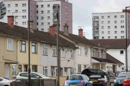 can i buy a house and keep my council house