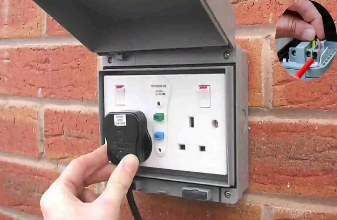 how to fit outdoor socket