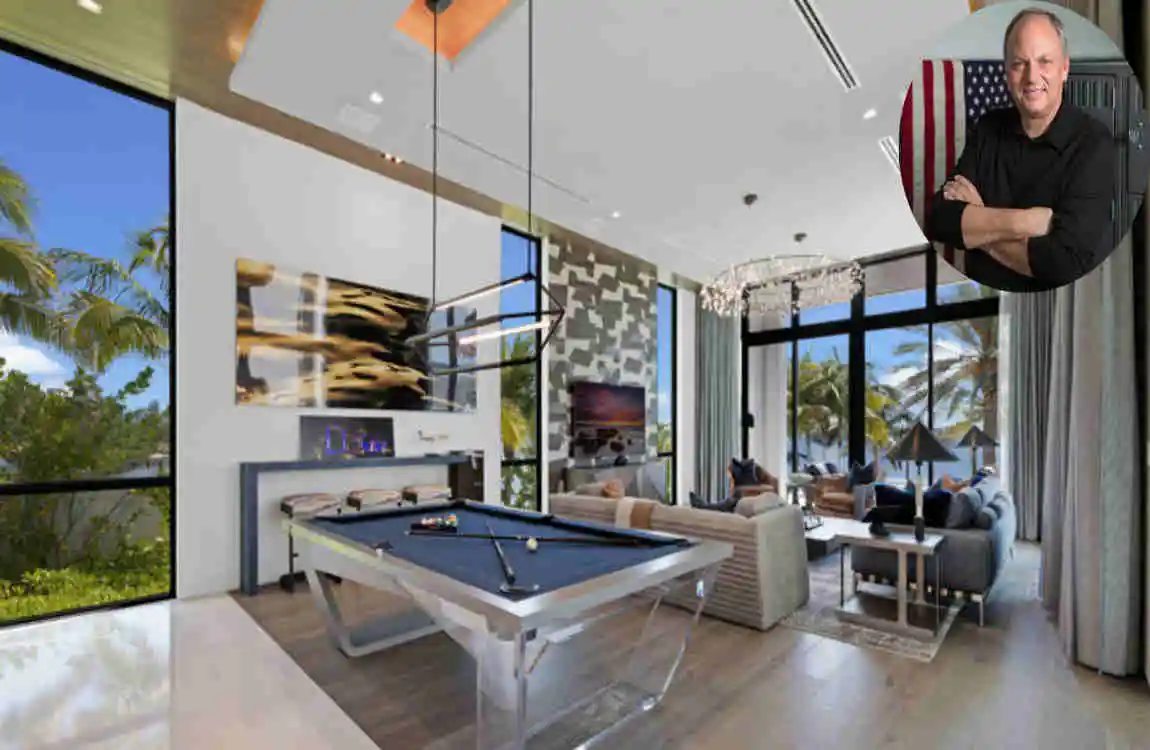 David MacNeil's House