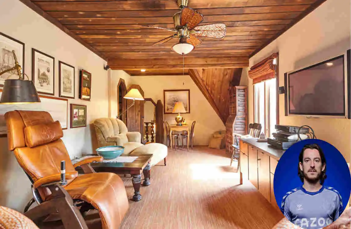 Leighton Baines House