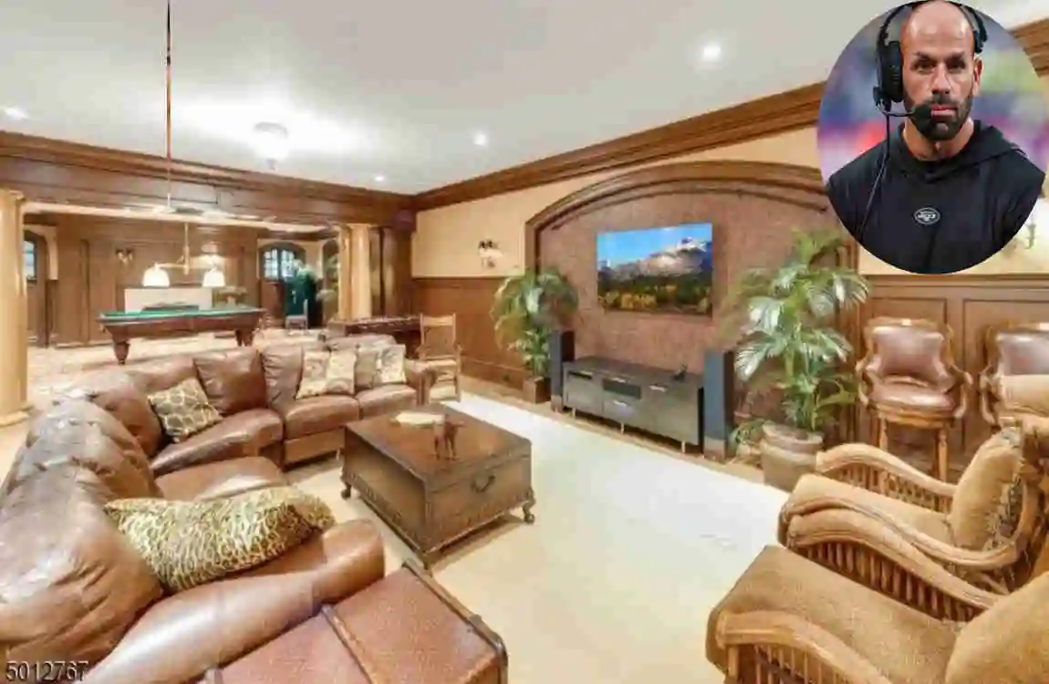 Robert Saleh House
