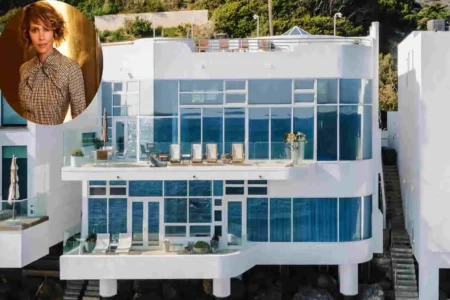 Halle Berry's Malibu Home