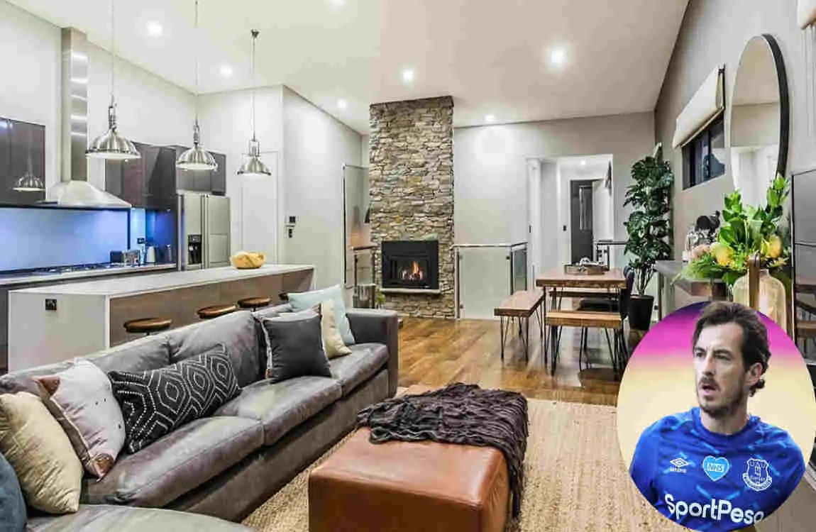 Leighton Baines House