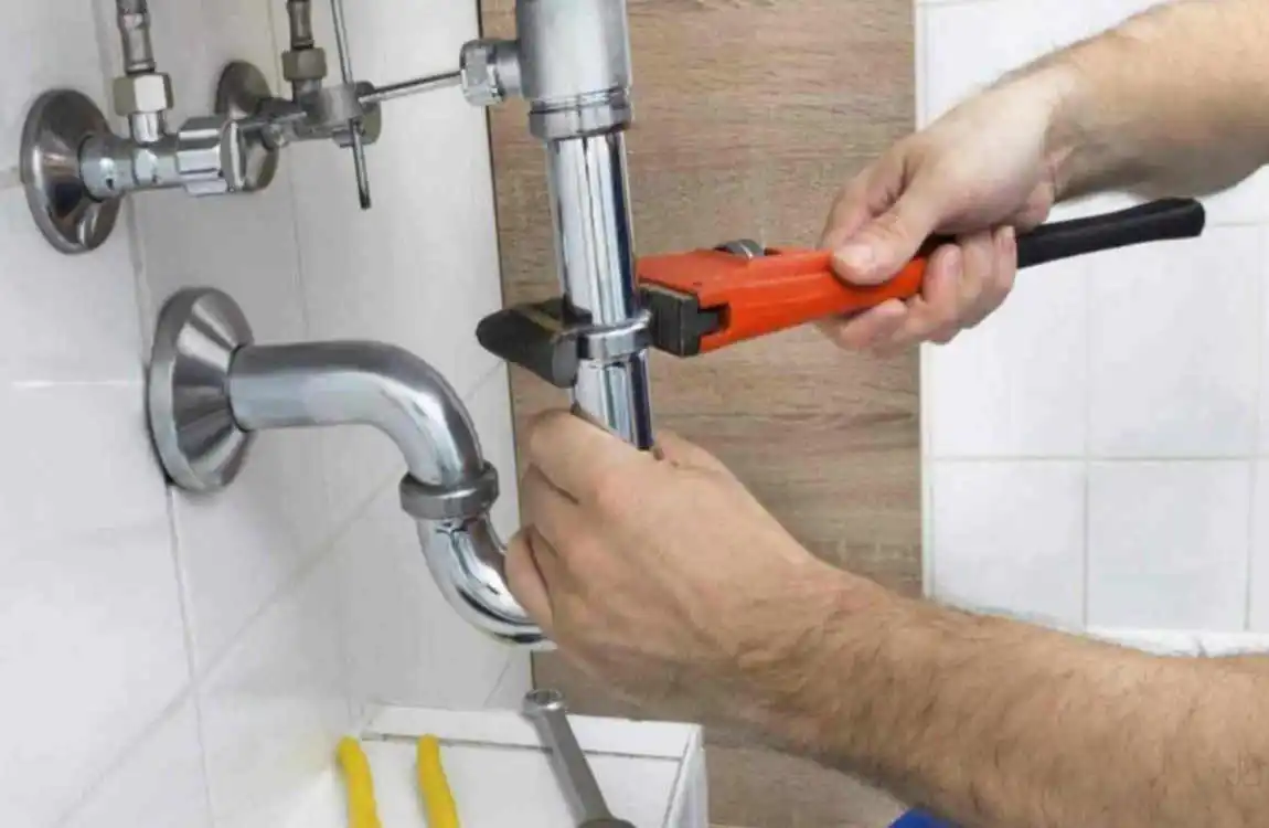 how much to replace plumbing pipes