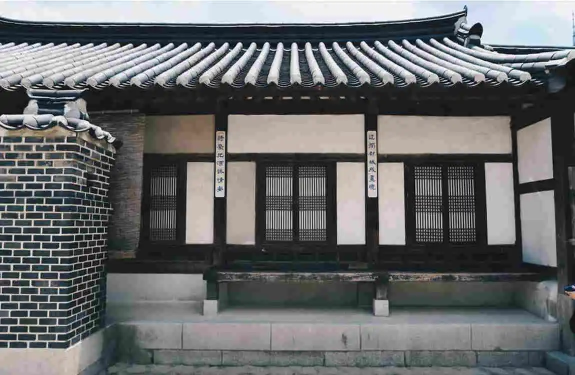 What Defines a Korean-Style 3-Bedroom House?