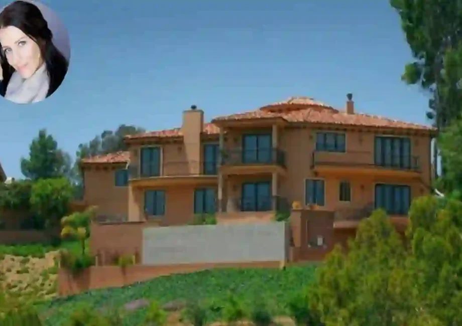 Pattie Mallette's house