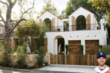 Max Muncy House
